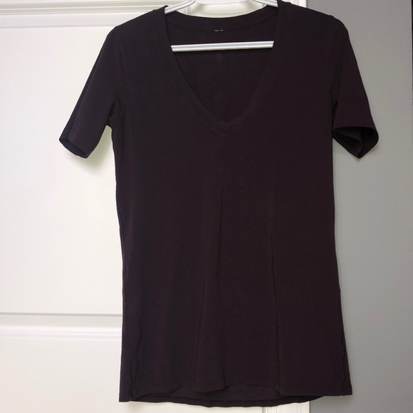 Lululemon love tee V - Picture 1 of 2